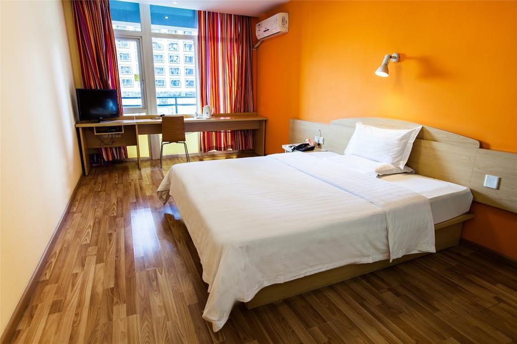 Hotel 7Days Premium Chongqing Hongqihegou Exterior foto