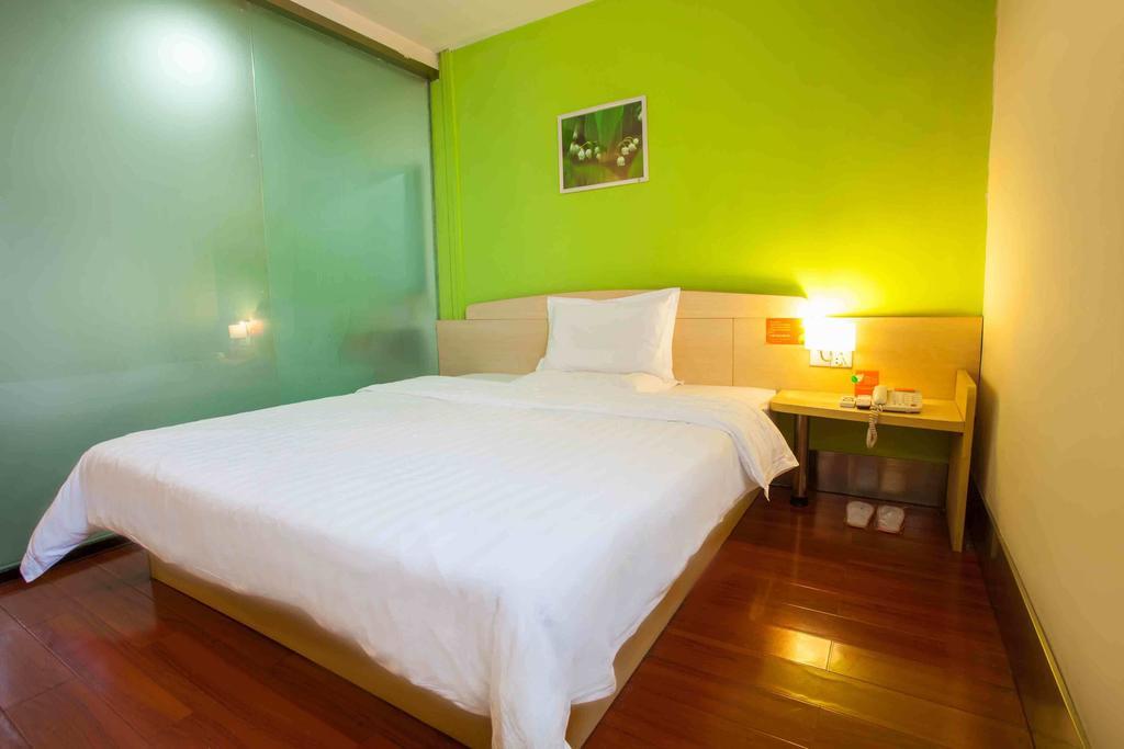 Hotel 7Days Premium Chongqing Hongqihegou Zimmer foto